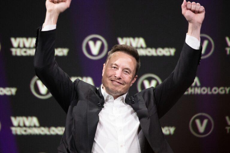 Elon Musk’s Rocket Company Is Officially Worth More Than Almost Every Stock Market Newbie Combined