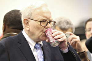 Warren Buffett Just Issued A Warning To The Government And Everyone’s Panicking